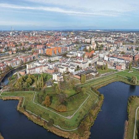Patio Riverfront Aparthotel Gdańsk Exterior foto