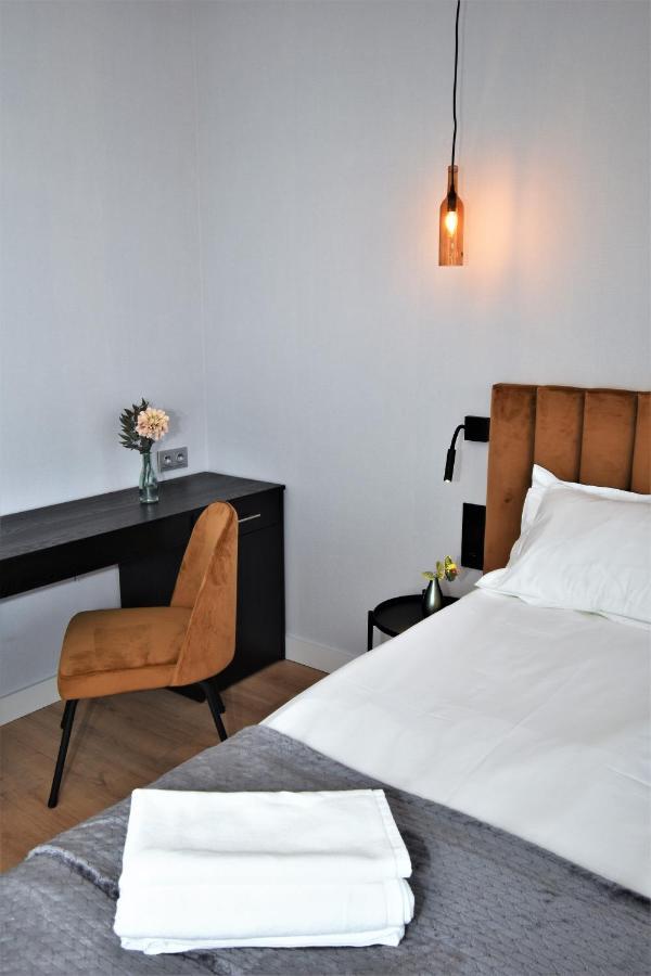 Patio Riverfront Aparthotel Gdańsk Exterior foto